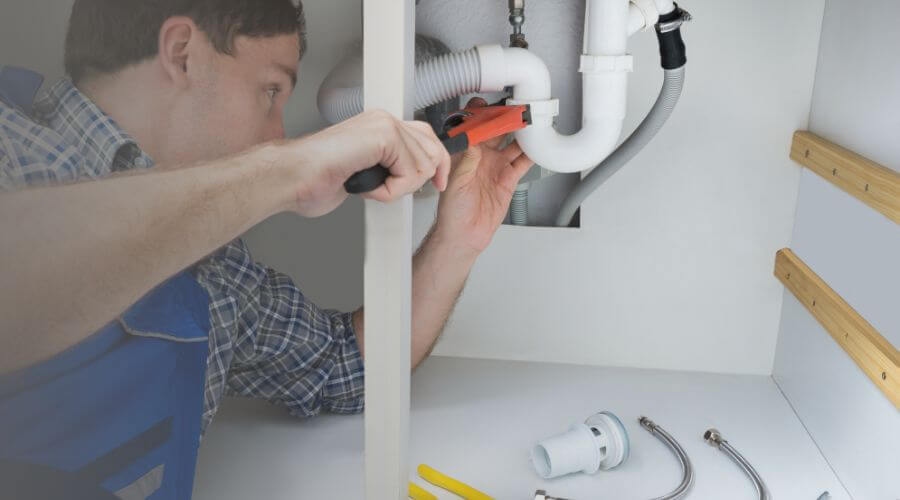 Local tankless water heater installation in Moundville, MO